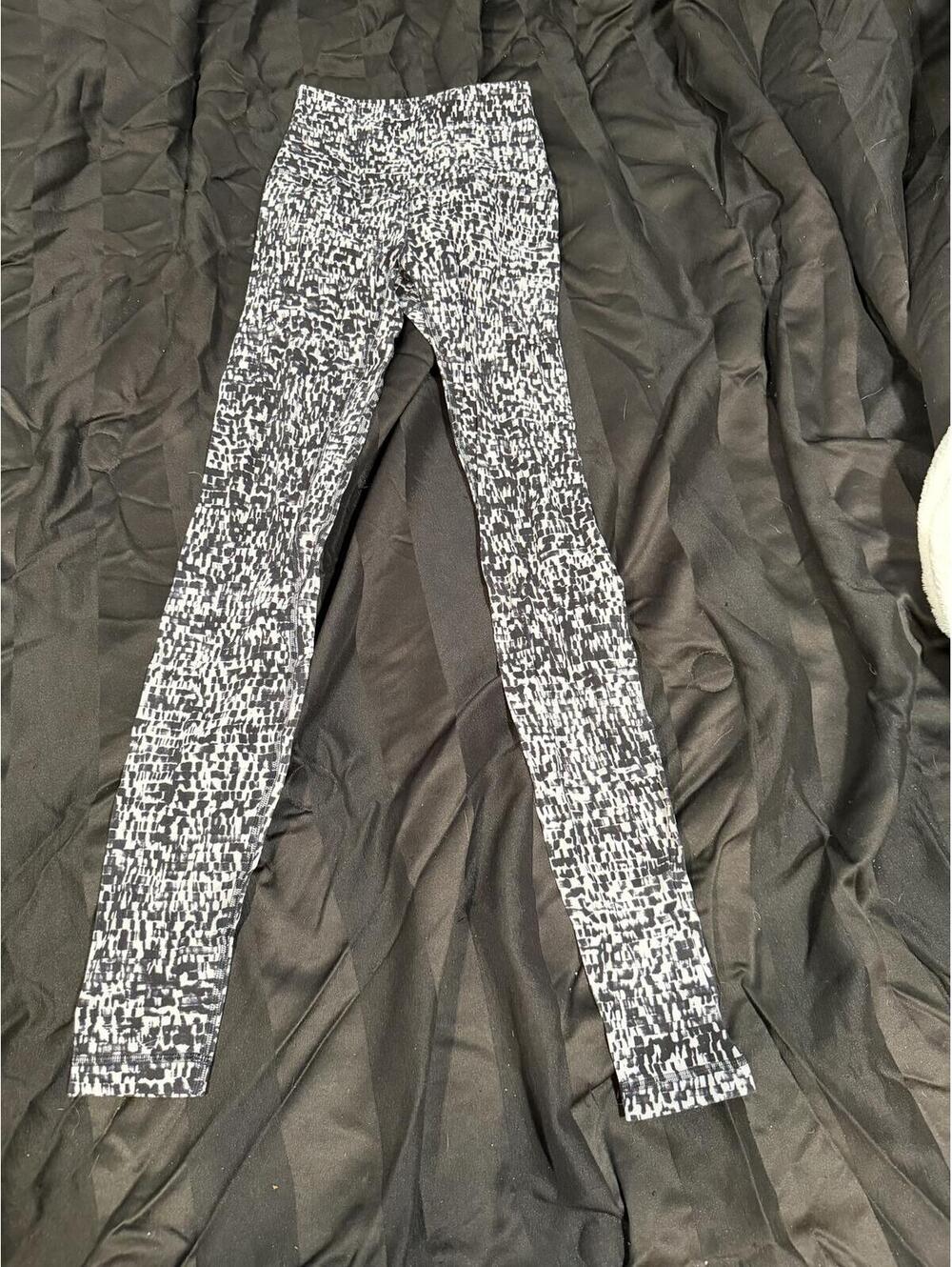 Lululemon‎ Align Leggings Urban Block Print Black White Size 2